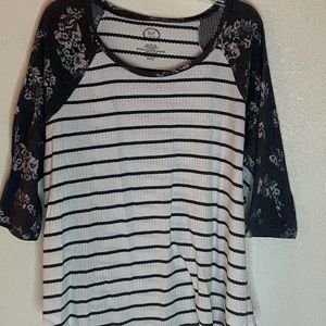 Maurice 3/4 sleeve top